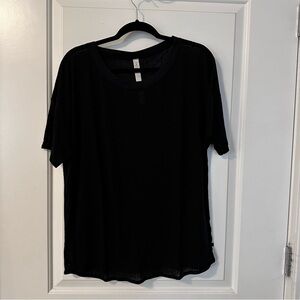 lululemon athletica Classic Black Short Sleeve Tee